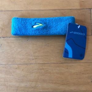 Brooks Headband!